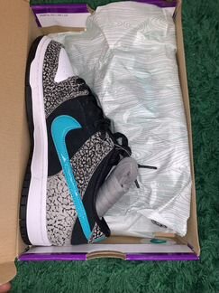Nike SB Dunk Low Atmos Elephant