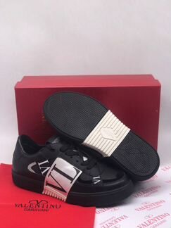 Мужские кроссовки valentino