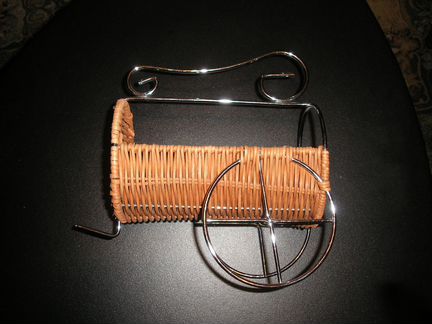 Подставка под бутылку вина