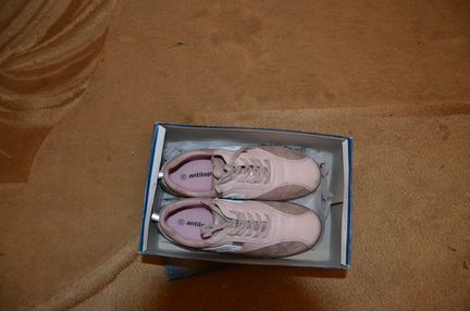 Кроссовки Антилопа, р.35