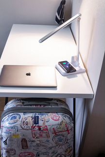 Беспроводная зарядка 5в1 лампа