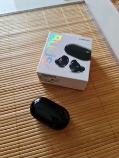 Беспроводные наушники samsung buds plus