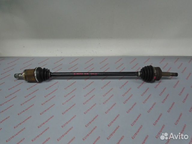 Nissan 39100-BM580 Вал приводной, правый