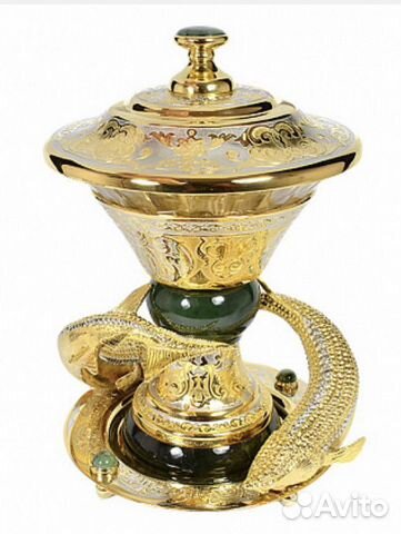 Золотая икорница с нефритом, Златоуст