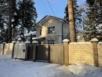 Дом 400 м² на участке 11 сот.