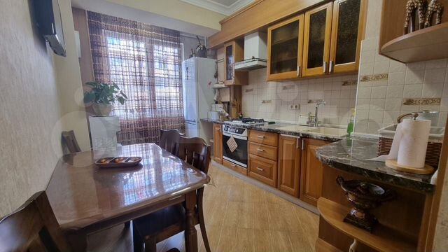 4-к. квартира, 90 м², 3/4 эт.