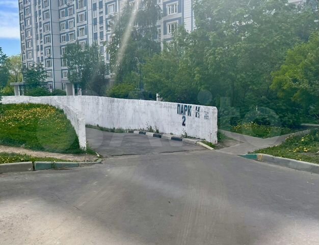 Машиноместо, 12 м²