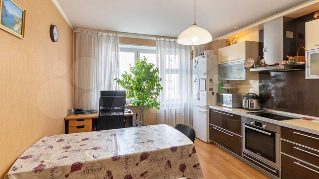 2-к. квартира, 72 м², 7/10 эт.