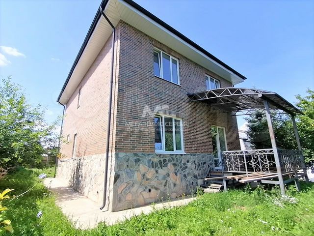 Коттедж 157,5 м² на участке 10 сот.