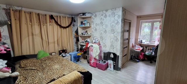 4-к. квартира, 70 м², 1/5 эт.