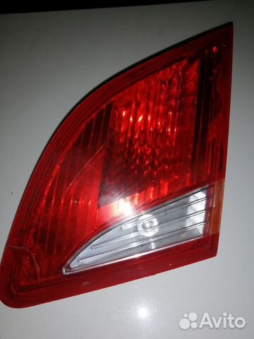 Фонарь в багажник правый задний Пежо 408