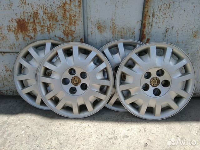 Колпаки R15 Chrysler Voyager