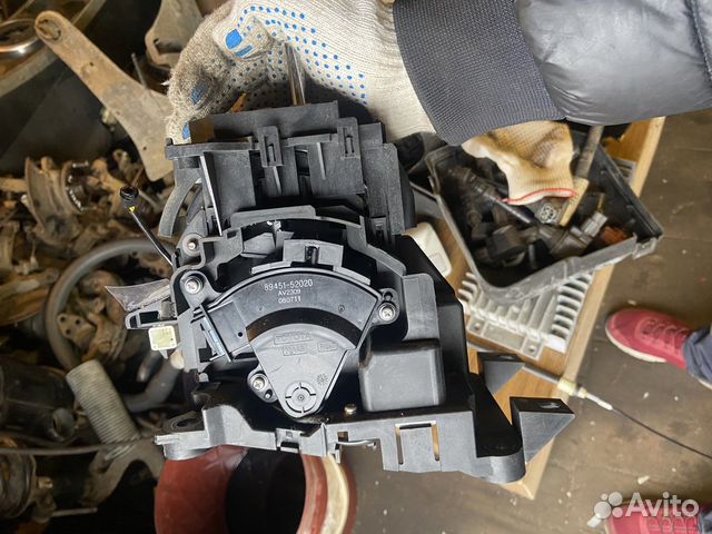 Селектор ркпп Toyota Corolla 140 150