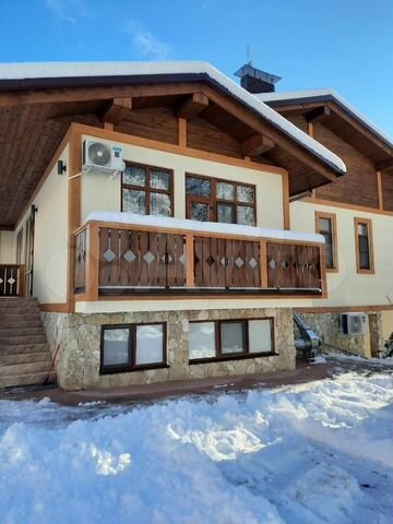 Дом 495 м² на участке 40 сот.