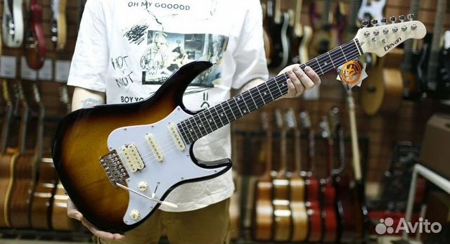 Электрогитара Clevan + аксессуары