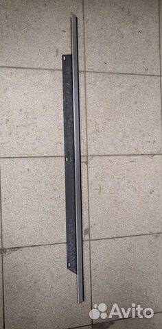 Молдинг стекла двери задней правой Audi Q7 матовый