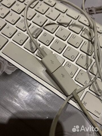 Проводная клавиатура apple