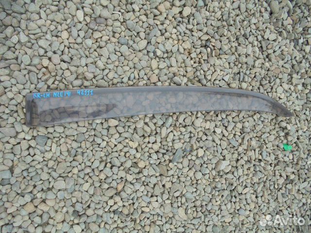 Ветровик задний левый Toyota Corolla Axio NZE141