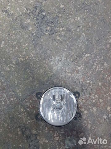 Туманка Renault Logan 2012