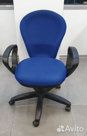 Кресло на колесиках