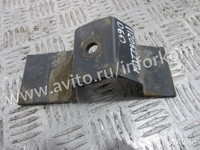 Кронштейн крыла Mercedes-Benz 9305210097 купить в Домодедово | Запчасти ...