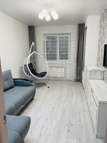 2-к. квартира, 55 м², 1/3 эт.