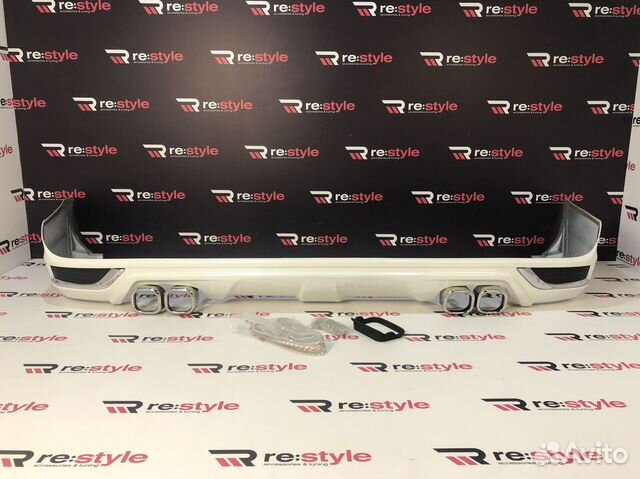 Губа задняя Toyota Land Cruiser 200 3м U376