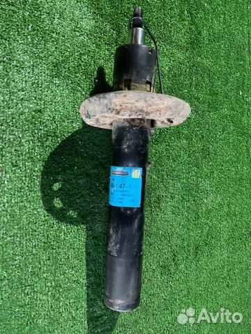 Амортизатор передний Passat Touran Jetta Golf