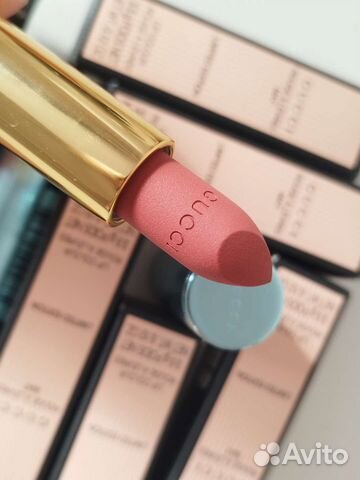 Gucci губная помада 208 матовая лимитированная