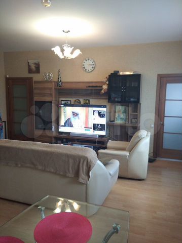 3-к. квартира, 72 м², 6/9 эт.