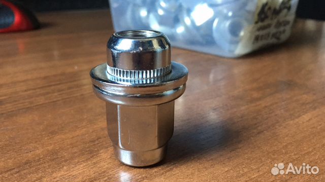 Гайка колёсная Toyota LC200