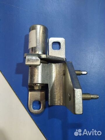 Петля двери Ford Mondeo 4 2008 (1529956) BD 2.0 qx