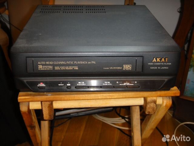 Видеоплеер Akai VS R110-EM