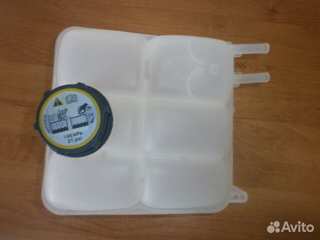 Бачок расширительный Форд Фокус 2 / Мазда 3