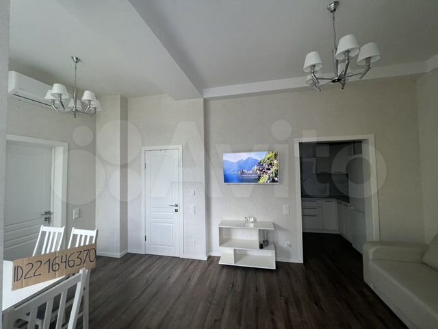 2-к. квартира, 54 м², 1/7 эт.