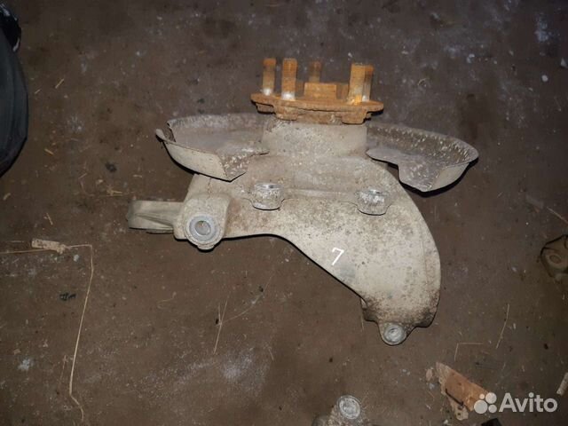 Land Rover Range Rover Evoque Кулак поворотный зад