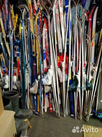 Лыжи комплектом с ботинками, палками