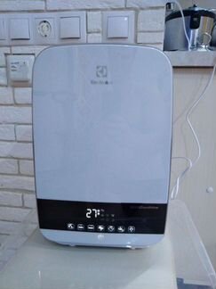 Увлажнитель Electrolux EHU-3315D
