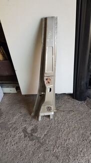 Стойка средняя левая Дастер