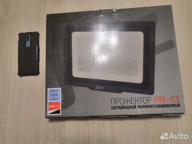 Светодиодный прожекторPEL-C3