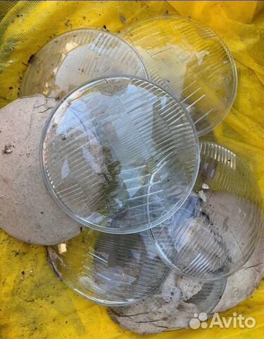 Стёкла на фары новые Ваз 2103- 2106