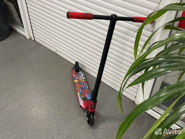 Трюковой самокат с системой HIC