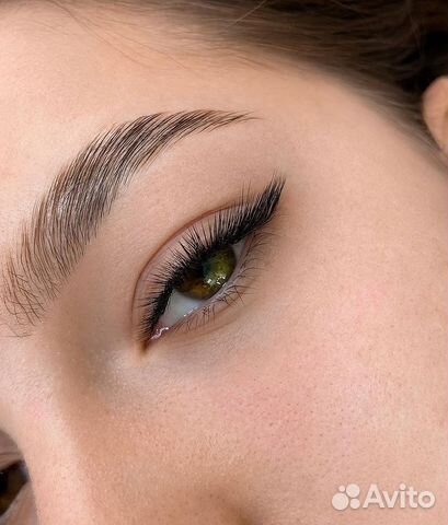 Модели на бьюти услуги брови ресницы маникюр