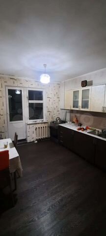 3-к. квартира, 75 м², 8/10 эт.