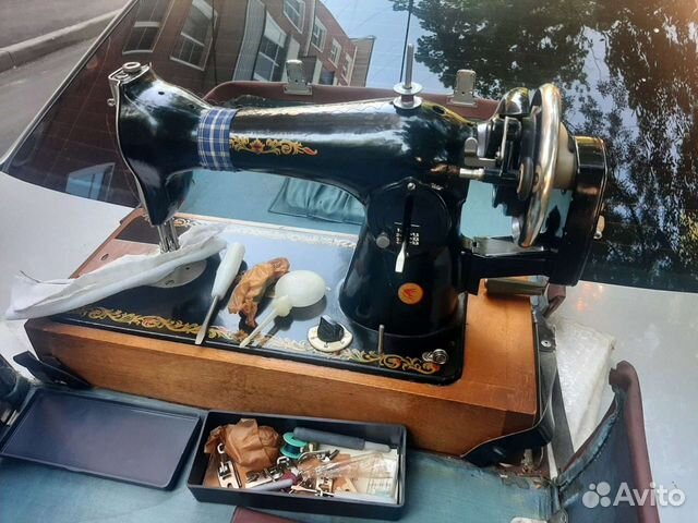 Швейная машина Подольск ручная 1987год