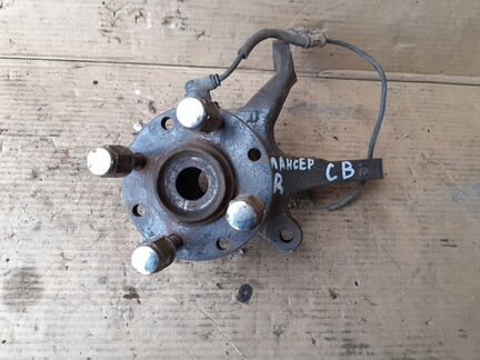 Кулак поворотный Митцубиси Ланцер CB 92-00