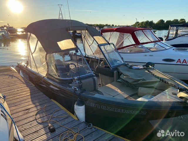 Прогулки на катере в акватории Нижнего Новгорода