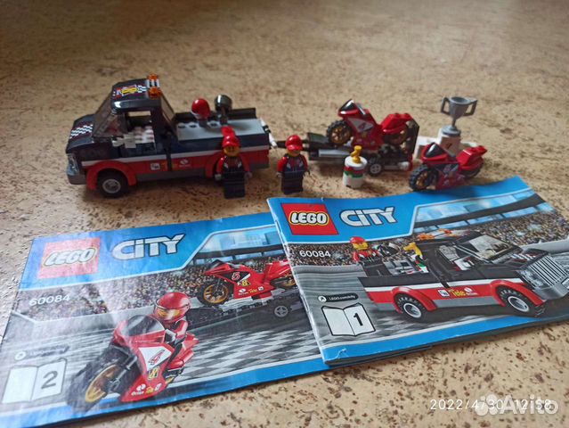 Lego City Перевозчик гоночных мотоциклов 60084