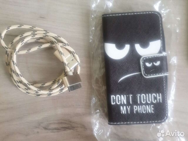 Чехол-книжка для iPhone 4s и зарядка