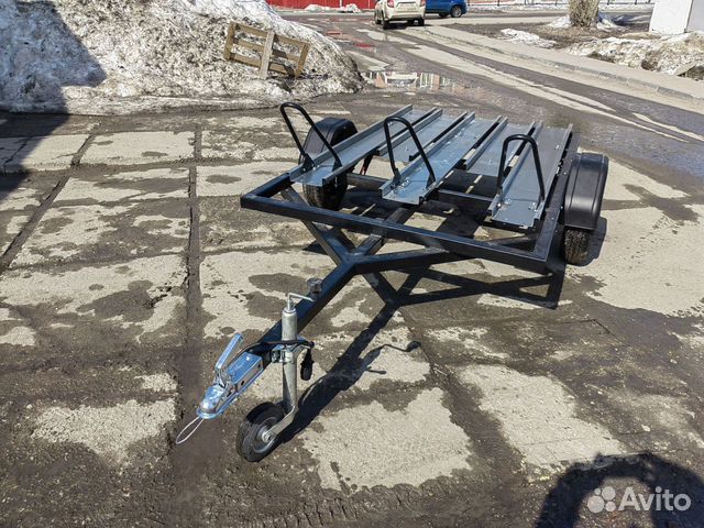 Прицеп для перевозки 3 мотоциклов
